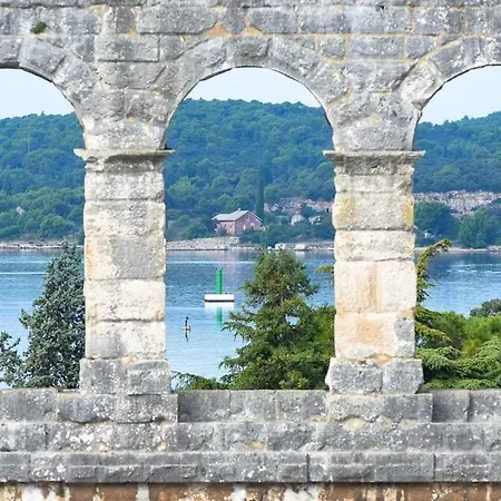 P-e Appartement Pula